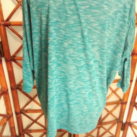 HANNAH TURQUOISE AND WHITE TUNIC - Picture 2 of 8